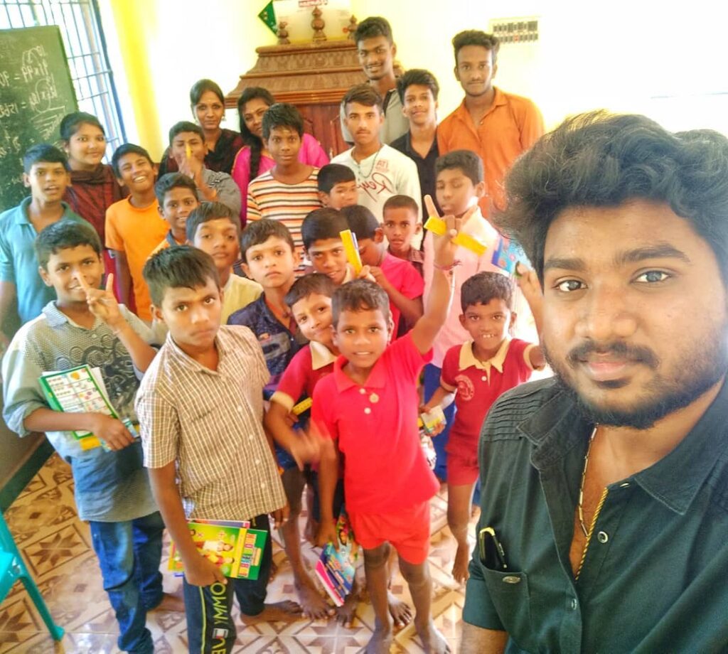 Thiramaikana Thiravukol